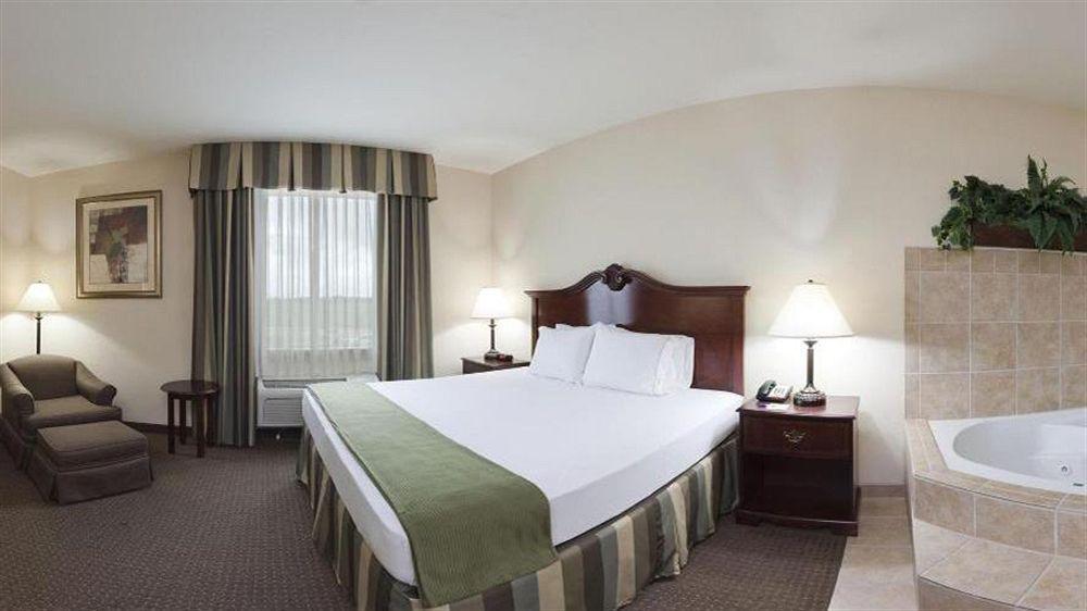 Holiday Inn Express Hotel & Suites Woodward Hwy 270 By Ihg Ngoại thất bức ảnh