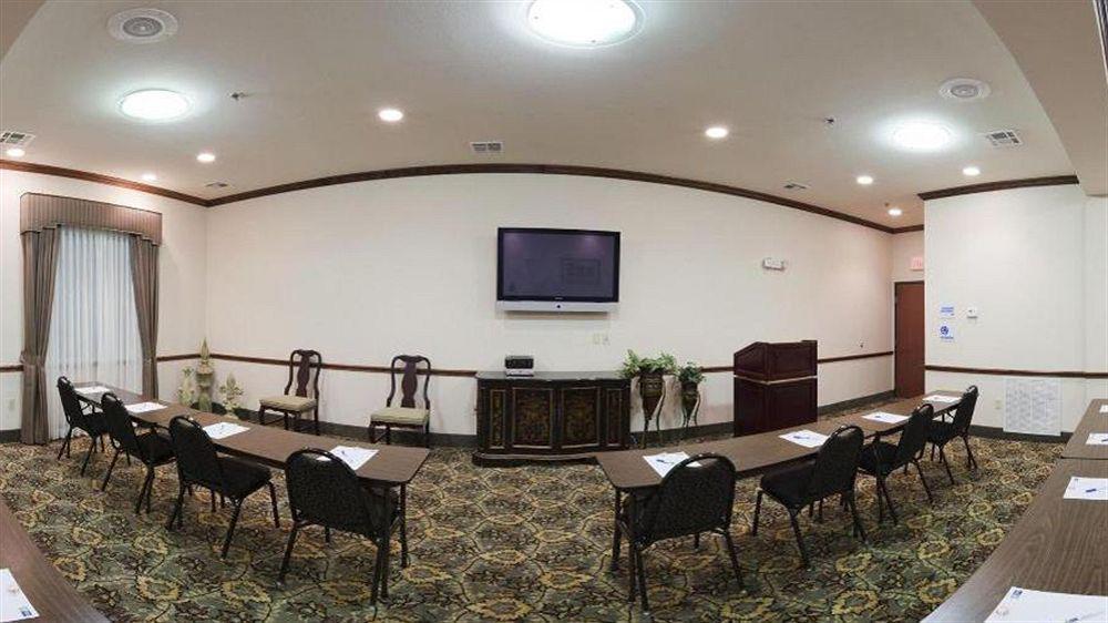 Holiday Inn Express Hotel & Suites Woodward Hwy 270 By Ihg Ngoại thất bức ảnh