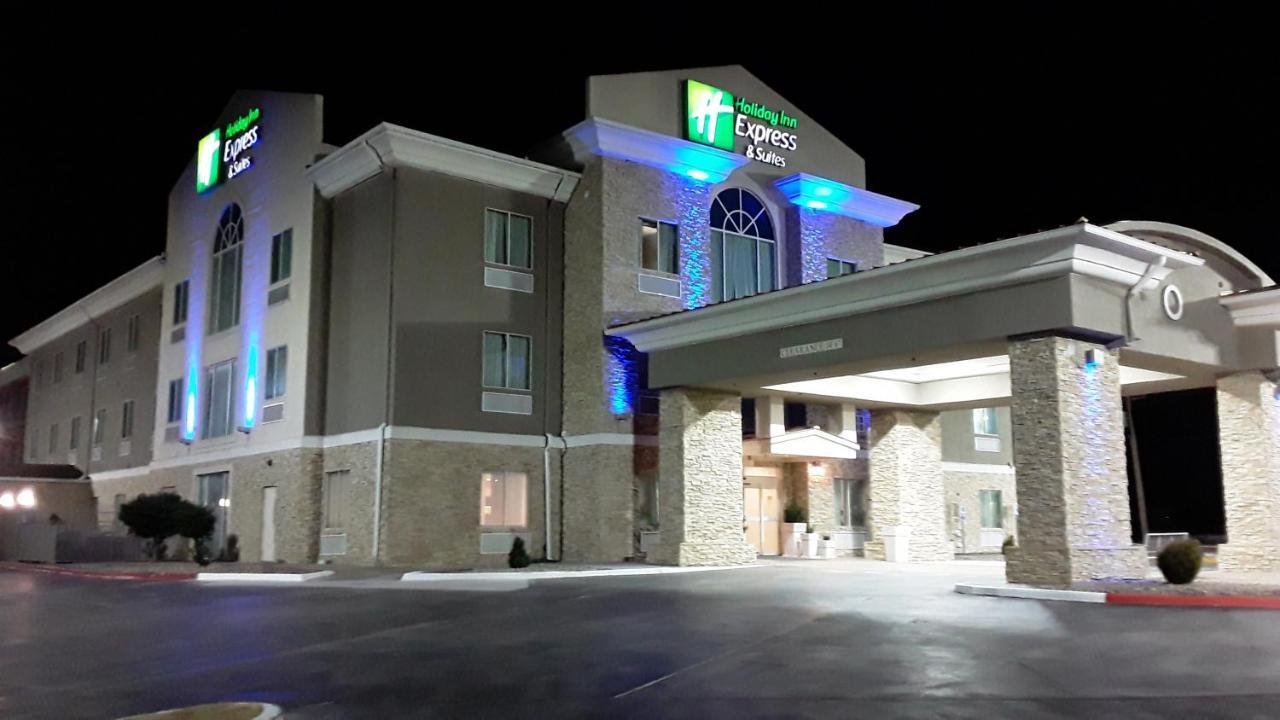 Holiday Inn Express Hotel & Suites Woodward Hwy 270 By Ihg Ngoại thất bức ảnh