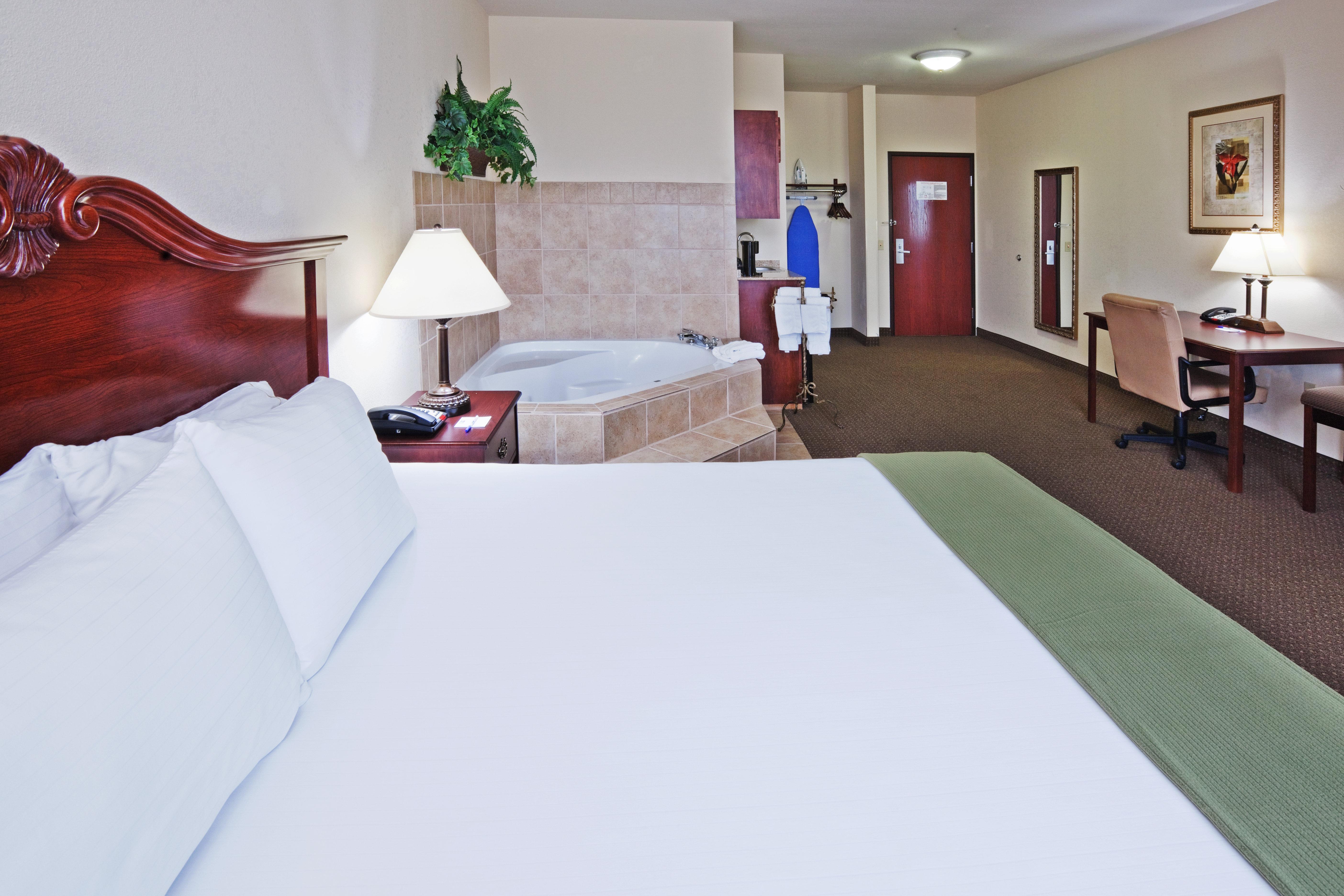 Holiday Inn Express Hotel & Suites Woodward Hwy 270 By Ihg Ngoại thất bức ảnh