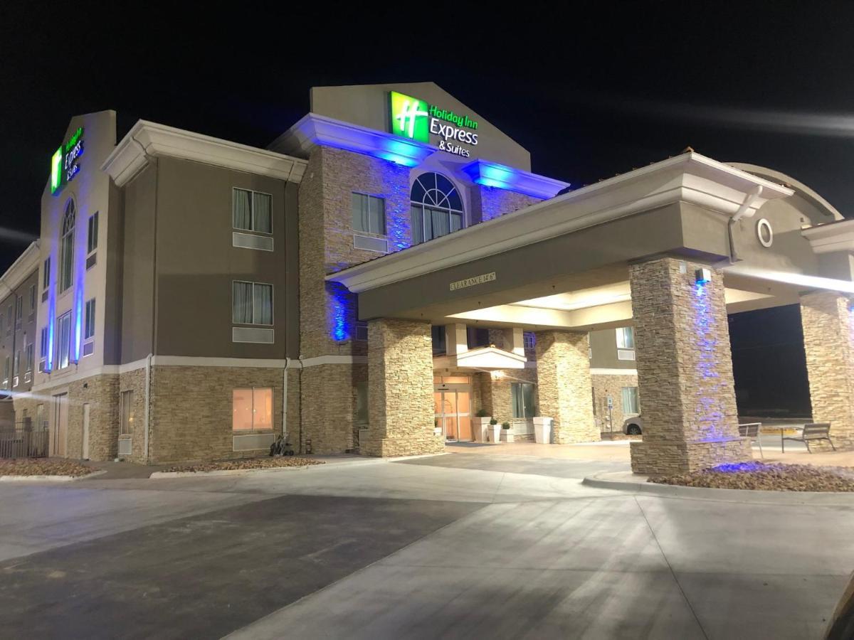 Holiday Inn Express Hotel & Suites Woodward Hwy 270 By Ihg Ngoại thất bức ảnh