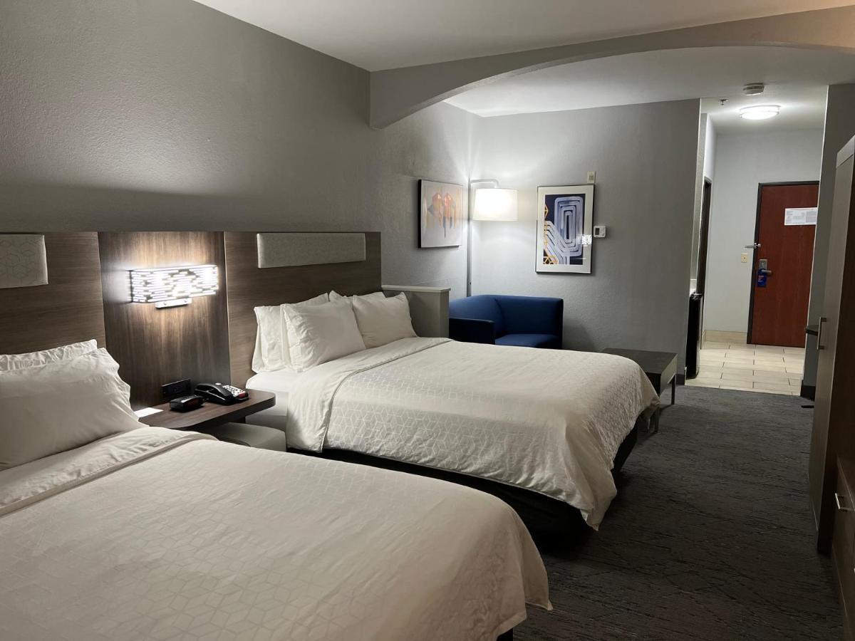 Holiday Inn Express Hotel & Suites Woodward Hwy 270 By Ihg Ngoại thất bức ảnh
