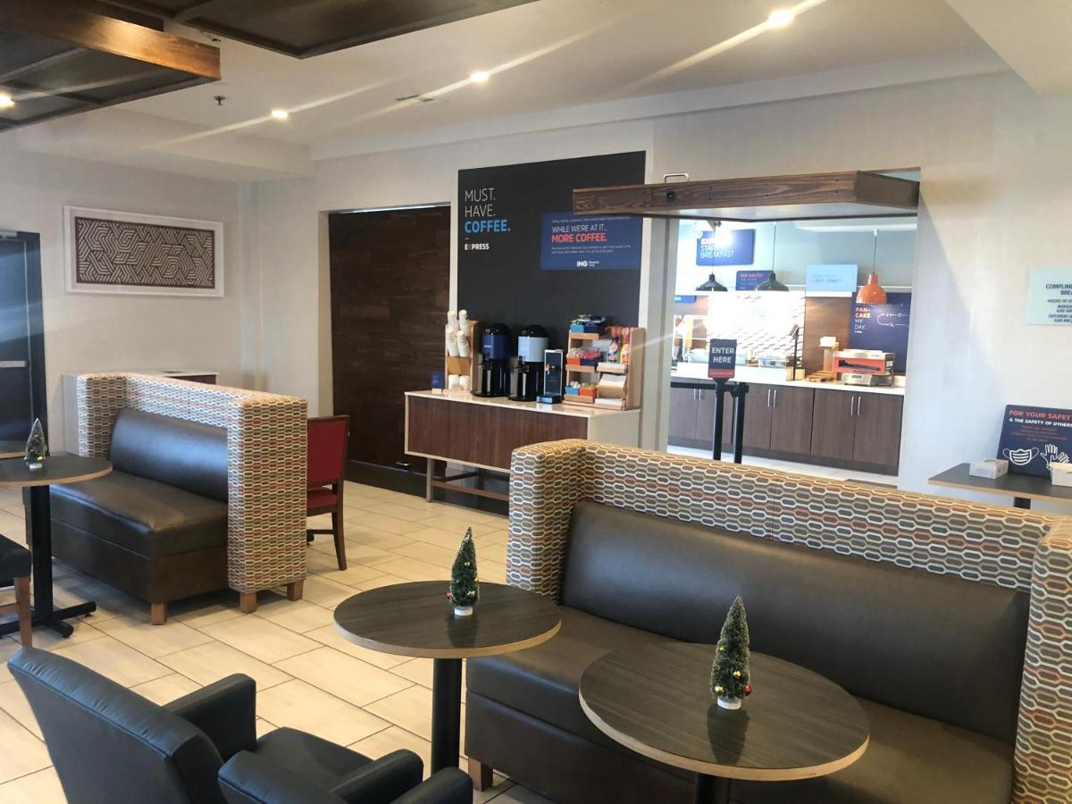Holiday Inn Express Hotel & Suites Woodward Hwy 270 By Ihg Ngoại thất bức ảnh