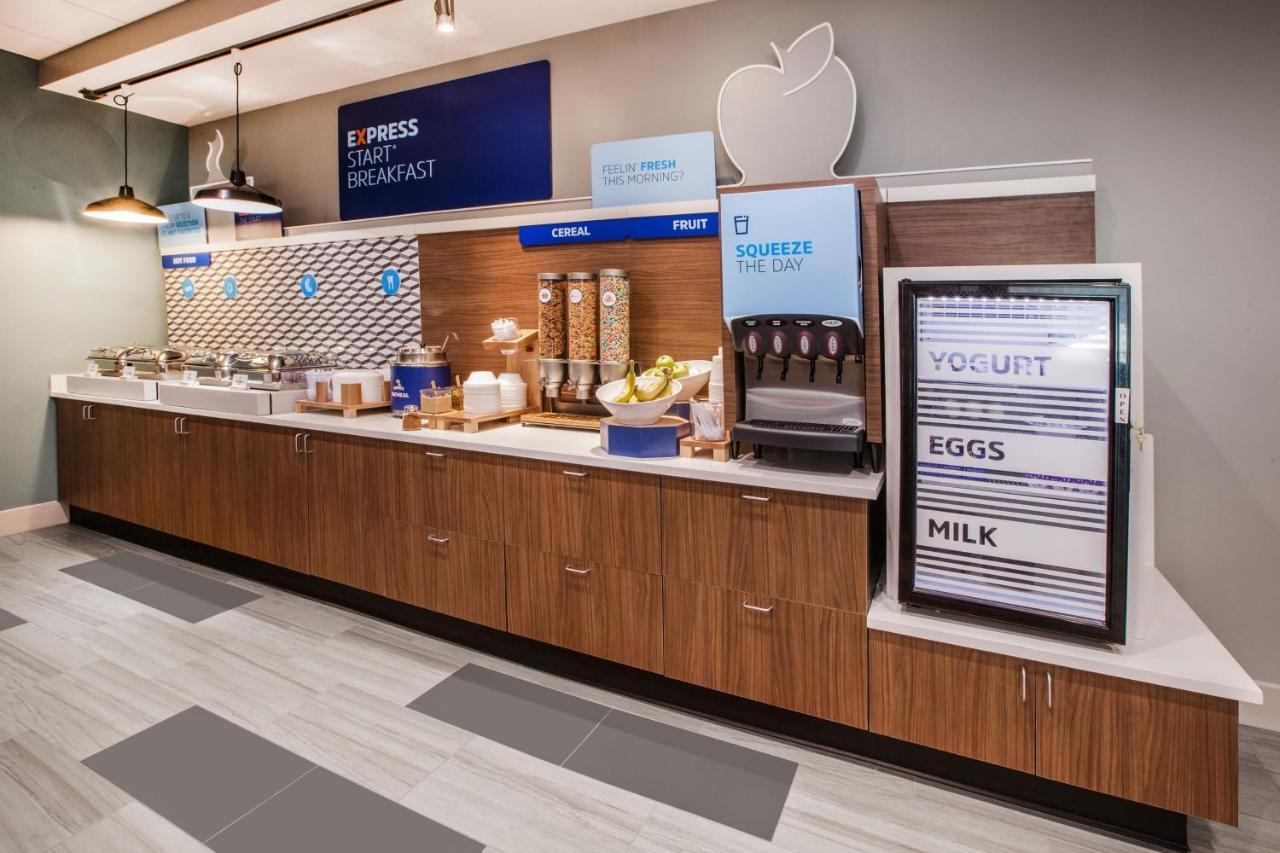 Holiday Inn Express Hotel & Suites Woodward Hwy 270 By Ihg Ngoại thất bức ảnh