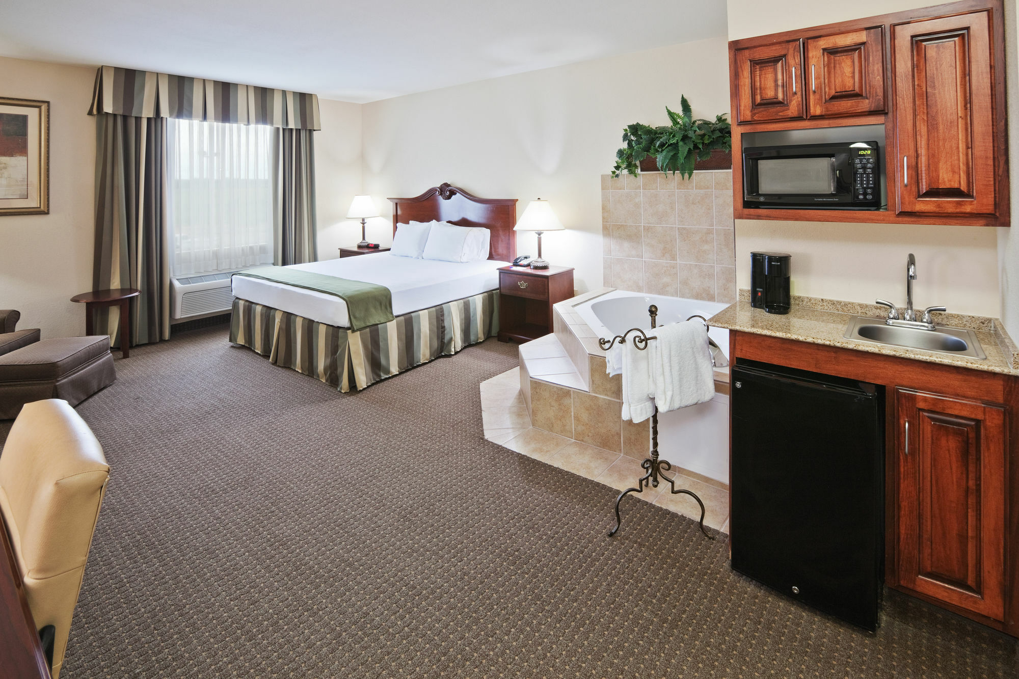 Holiday Inn Express Hotel & Suites Woodward Hwy 270 By Ihg Ngoại thất bức ảnh